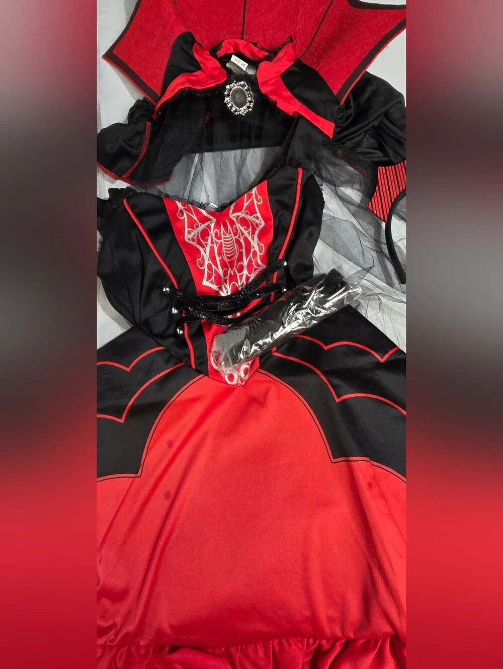 Spooktacular Creations Halloween Girls Vampire Costume Size Medium (8-10)